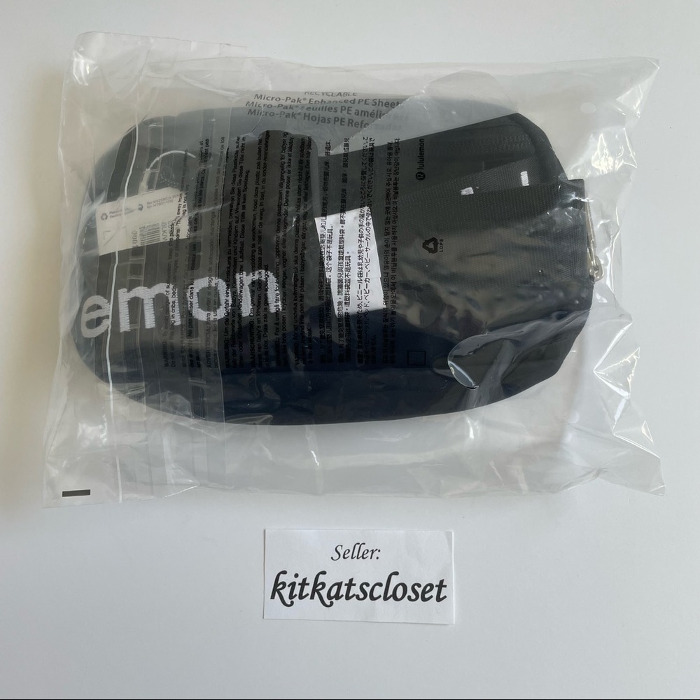 LAST ONES!! 🆕 NWT EXTENDED STRAP lululemon everywhere belt bag - black/white - Picture 10 of 15